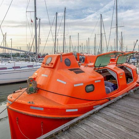 Polarstern - Unique Boatstay! モニキンダム エクステリア 写真