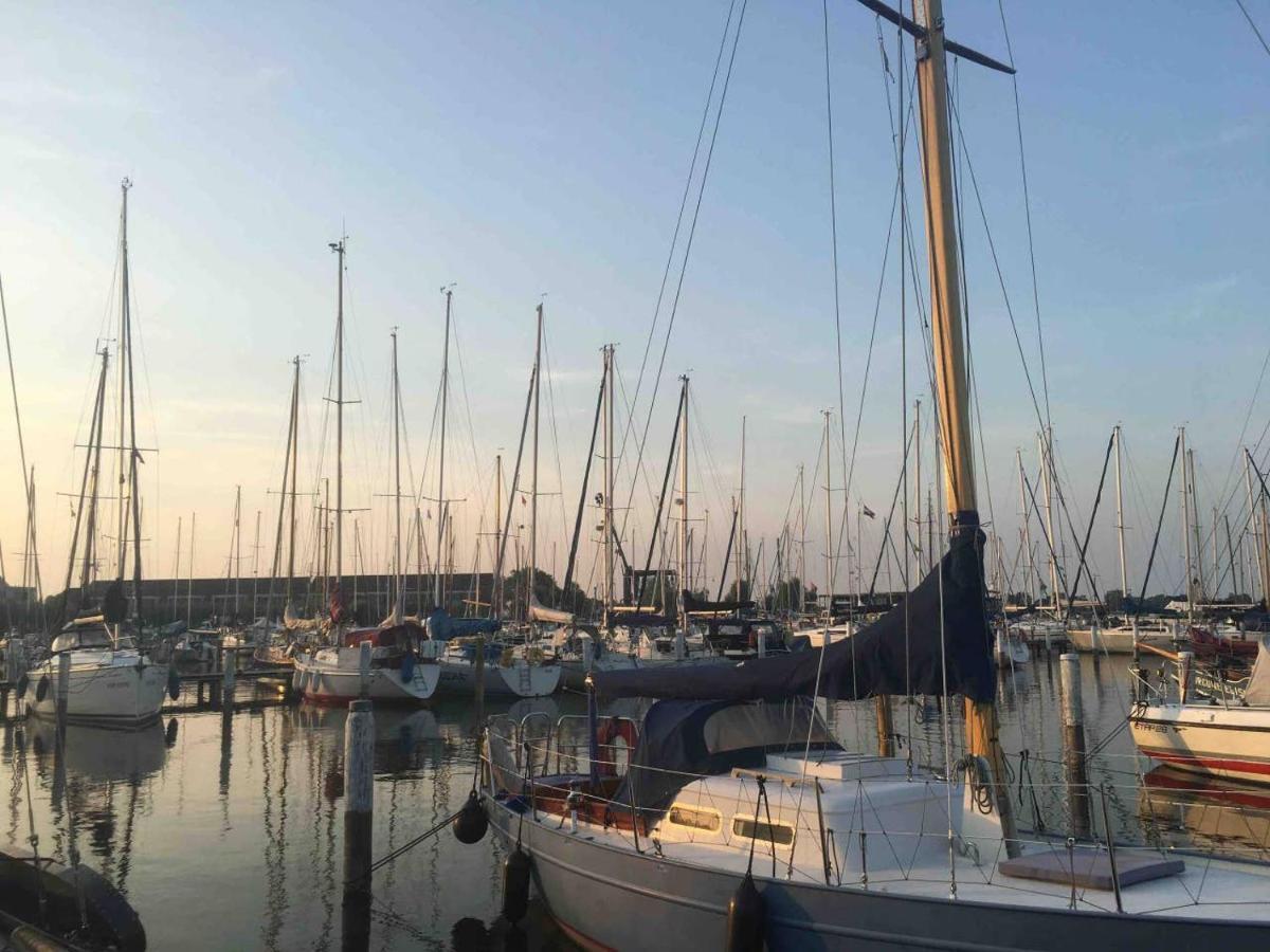 Polarstern - Unique Boatstay! モニキンダム エクステリア 写真
